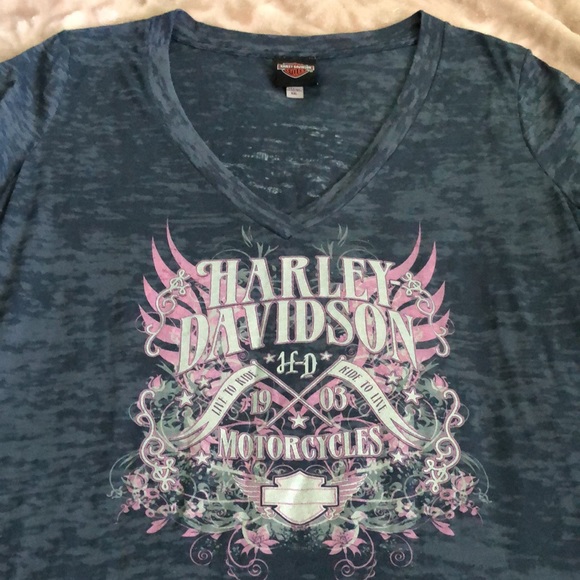 Harley Davidson Women’s Pullover. - Picture 7 of 8